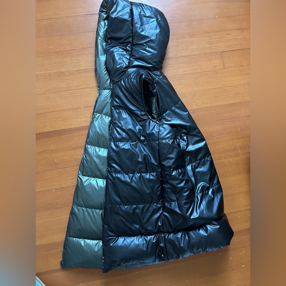 Tuckernuck reversible vest - Picture 3 of 5